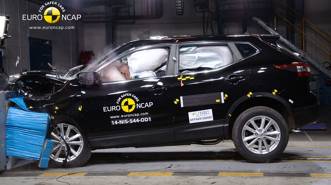 Nissan qashqai crash test 2010 #6