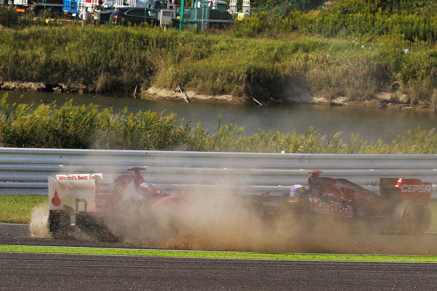 [Imagen: Alonso-Kollision-GP-Japan-2012-19-fotosh...635393.jpg]