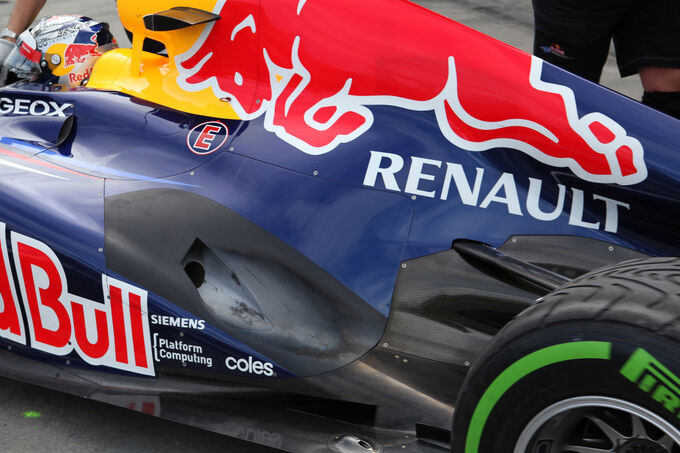 Auspuff-Red-Bull-GP-Australien-2012-fotoshowImage-6f9ef428-580313.jpg