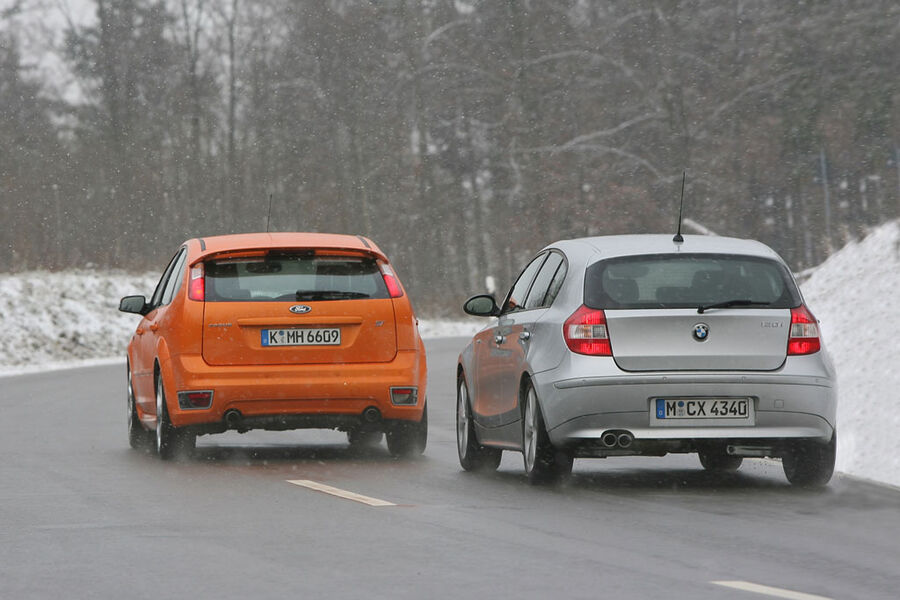 Bmw 130i vs ford focus st #5