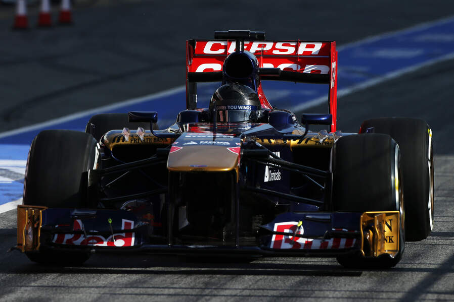 Daniel-Ricciardo-Toro-Rosso-Formel-1-Test-Barcelona-3-Maerz-2013-19-fotoshowImageNew-f8cbd50b-665352.jpg