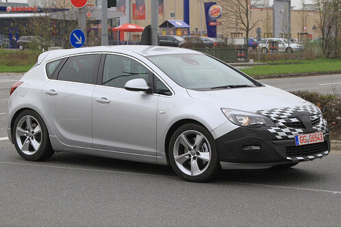 Erlkoenig-Opel-Astra-GSI-f498x333-F4F4F2-C-f32596f4-326698.jpg