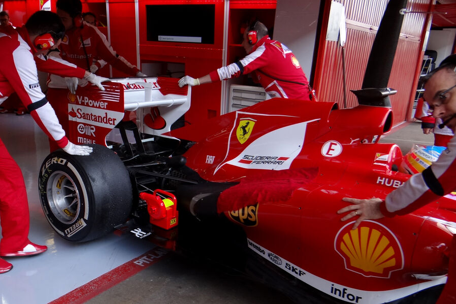 Fernando-Alonso-Ferrari-Formel-1-Test-Barcelona-19-Februar-2013-19-fotoshowImageNew-f0192f62-662091.jpg