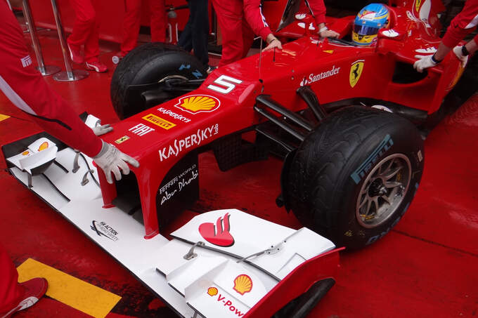 Fernando-Alonso-Ferrari-Formel-1-Test-Mugello-1-Mai-2012-13-fotoshowImage-f683ddd7-590986.jpg