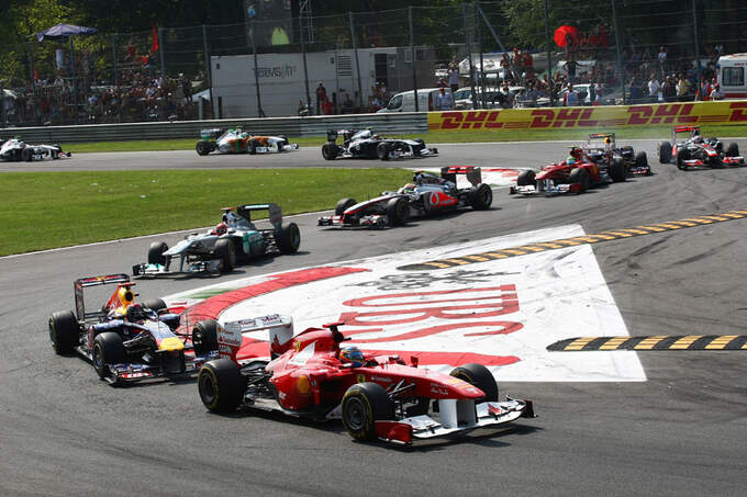 Fernando-Alonso-GP-Italien-Monza-2011-fotoshowImage-28fad512-532566.jpg