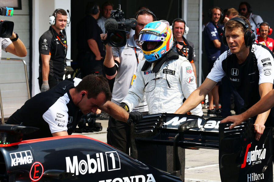 [Imagen: Fernando-Alonso-McLaren-Honda-GP-Ungarn-...885204.jpg]
