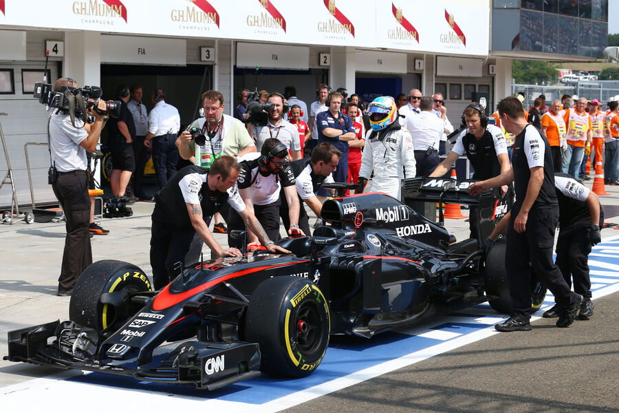 [Imagen: Fernando-Alonso-McLaren-Honda-GP-Ungarn-...885161.jpg]