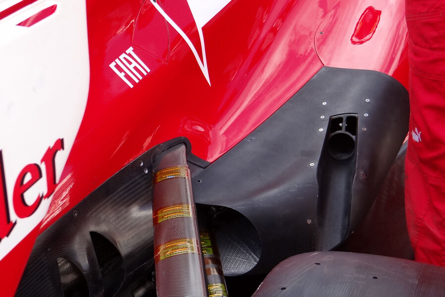 [Imagen: Ferrari-Auspuff-GP-Kanada-2012-19-fotosh...602746.jpg]