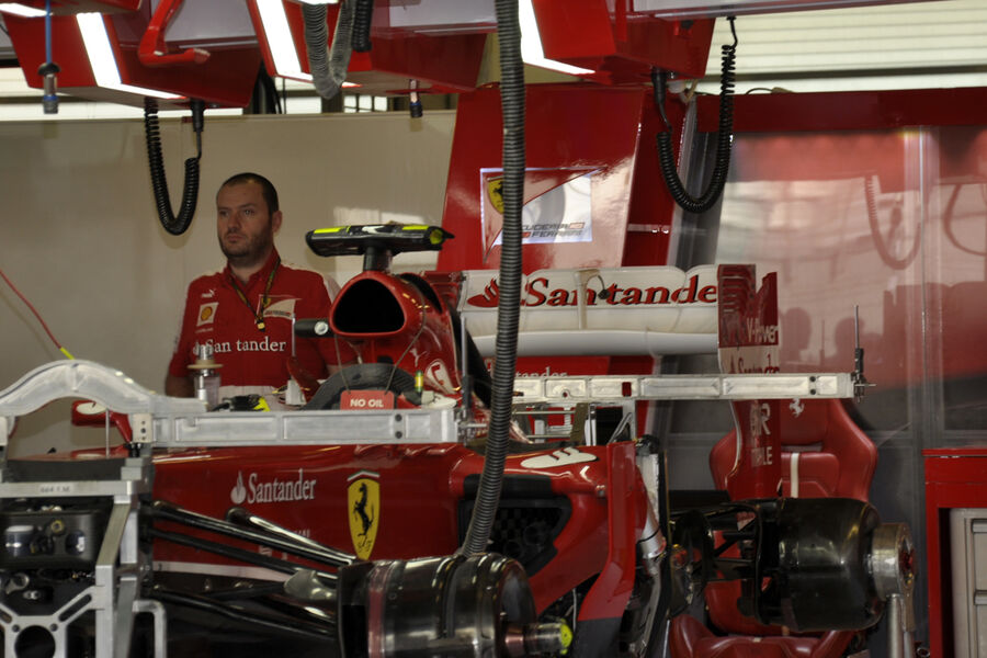 Ferrari-Formel-1-GP-Abu-Dhabi-31-Oktober-2013-fotoshowBigImage-256ad4cc-732469.jpg