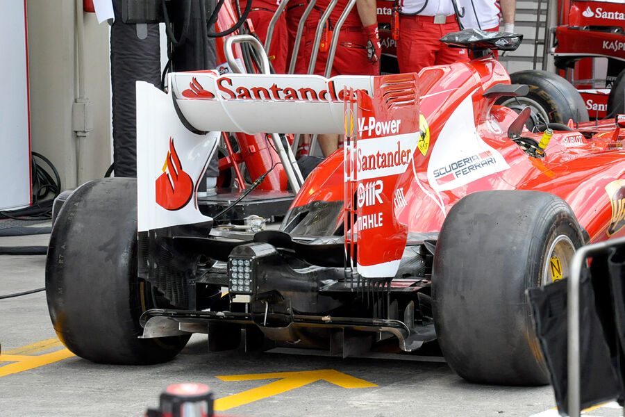 Ferrari-Formel-1-GP-Brasilien-21-November-2013-fotoshowBigImage-f77e4178-738314.jpg