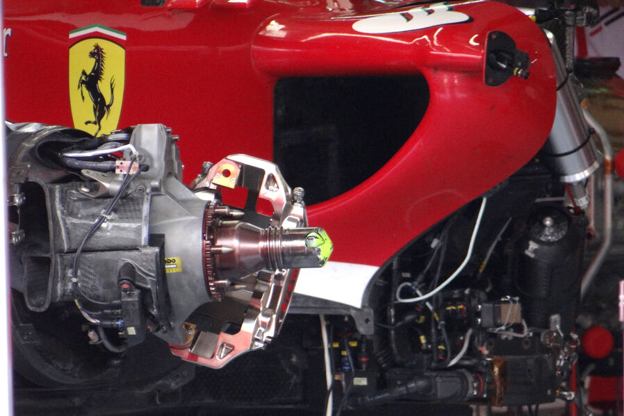[Imagen: Ferrari-Formel-1-GP-Malaysia-20-Maerz-20...670700.jpg]