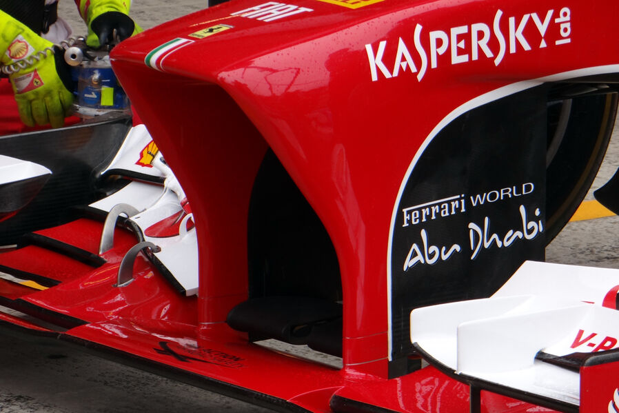 [Imagen: Ferrari-Frontfluegel-Formel-1-GP-England...698539.jpg]