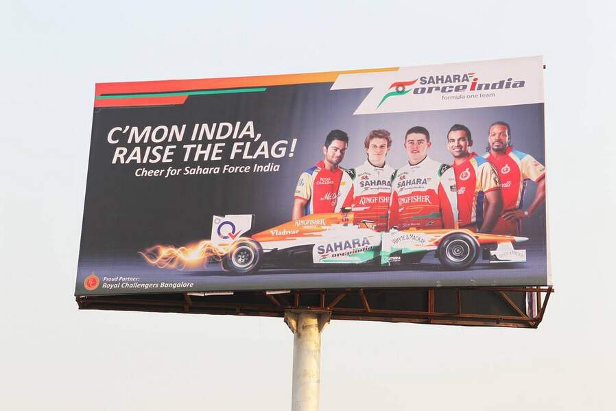 Force-India-Plakat-Formel-1-GP-Indien-26-Oktober-2012-19-fotoshowImageNew-6b3af9-639792.jpg