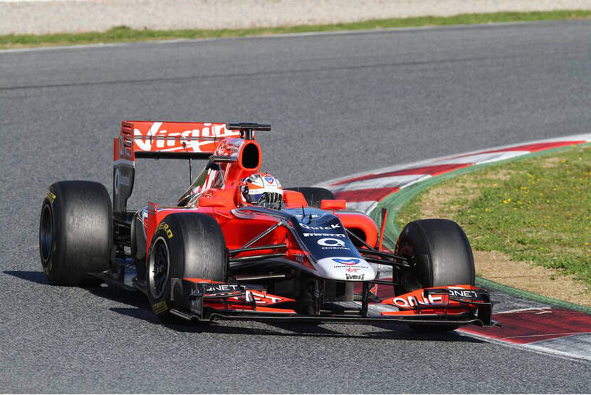 Formel-1-Test-2011-Barcelona-f830x554-F4F4F2-C-261b8ff2-455725.jpg