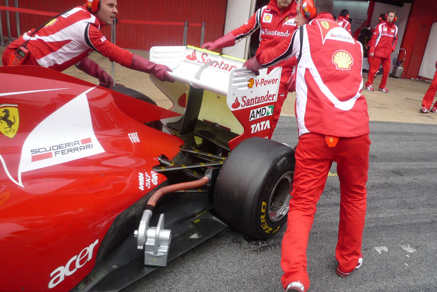[Imagen: Formel-1-Test-Barcelona-2011-c890x594-ff...461310.jpg]