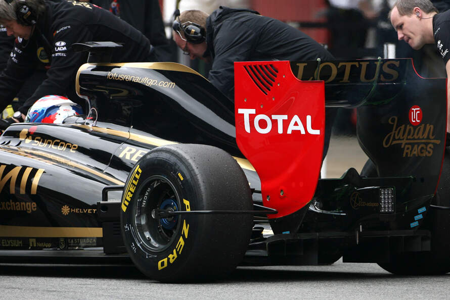 Formel-1-Test-Barcelona-2011-c890x594-ffffff-C-bef0ce1d-461280.jpg