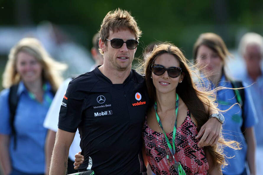 Jenson-Button-GP-Kanada-2011-c890x594-ffffff-C-2d7f945d-504638.jpg