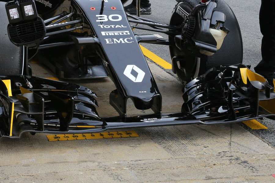 Jolyon-Palmer-Renault-F1-Formel-1-Test-B