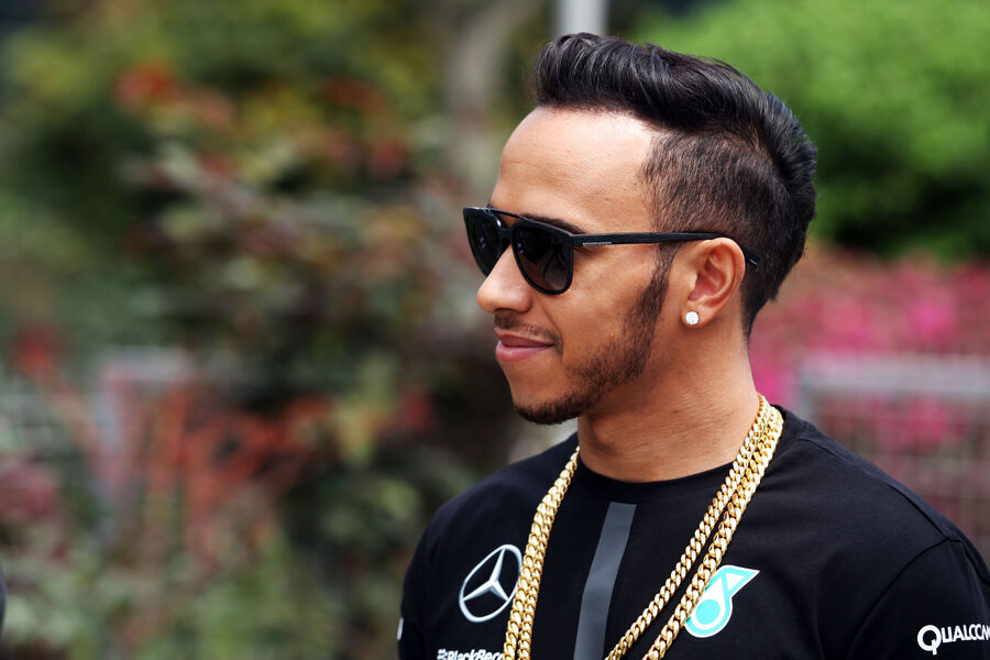 [Imagen: Lewis-Hamilton-Mercedes-Formel-1-GP-Chin...856035.jpg]