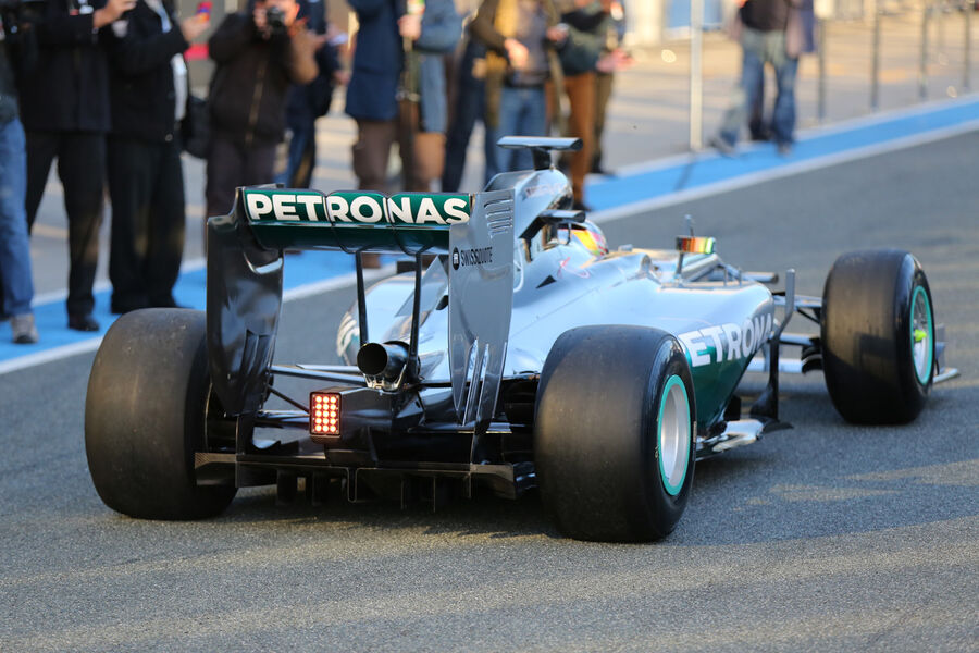 Lewis-Hamilton-Mercedes-Formel-1-Jerez-Test-28-Januar-2014-fotoshowBigImage-ba0f8a96-751086.jpg