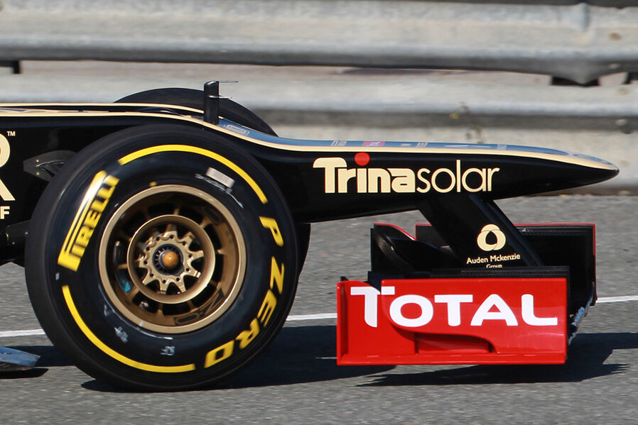 Lotus-E20-Test-Formel-1-2012-19-fotoshowImageNew-bb7c0cf8-576491.jpg