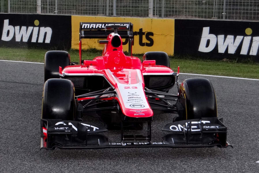 Marussia-MR02-Praesentation-Jerez-2013-19-fotoshowImageNew-26b251a8-658841.jpg