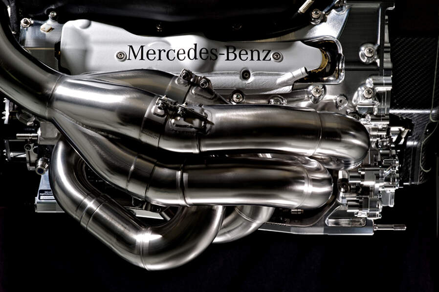 Mercedes-F1-V8-2013-Motor-19-fotoshowImageNew-6ea1239b-653992.jpg