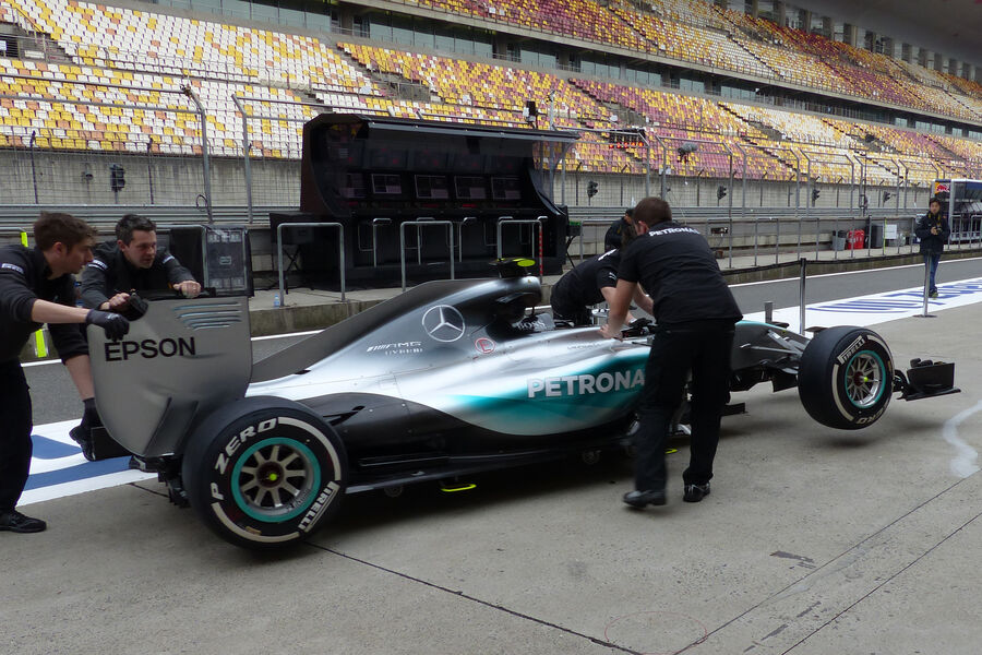 [Imagen: Mercedes-Formel-1-GP-China-Shanghai-9-Ap...856091.jpg]