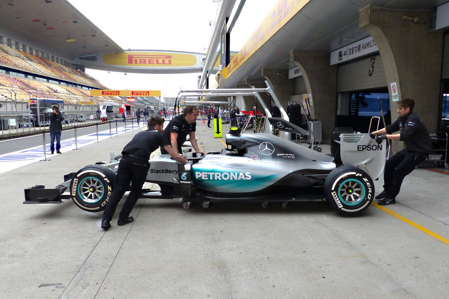 [Imagen: Mercedes-Formel-1-GP-China-Shanghai-9-Ap...856097.jpg]