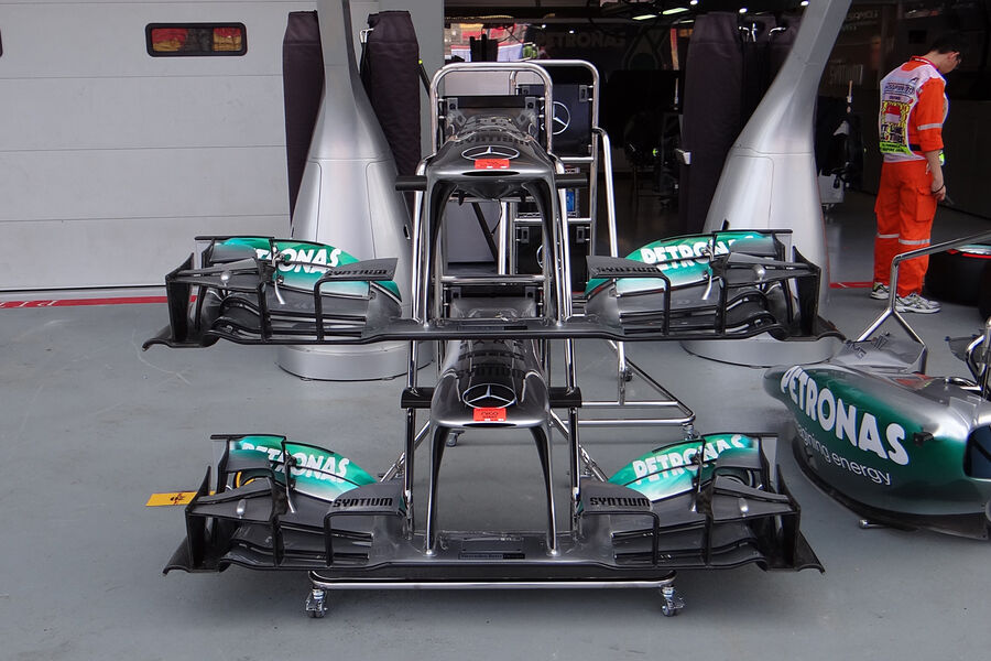 [Imagen: Mercedes-Formel-1-GP-Singapur-19-Septemb...721913.jpg]