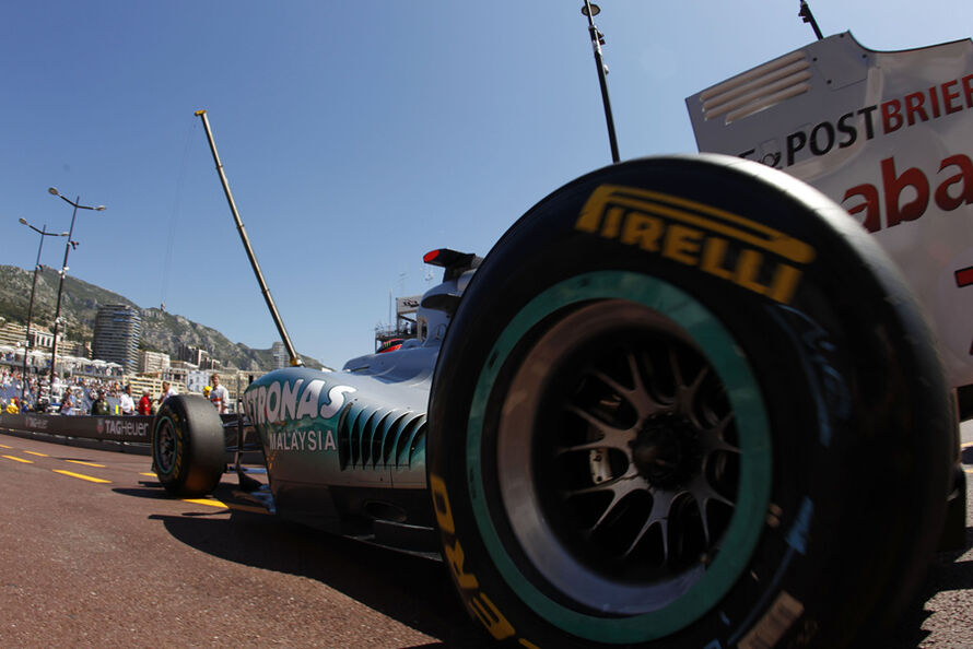 Michael-Schumacher-GP-Monaco-2011-c890x594-ffffff-C-27d8abfc-501082.jpg