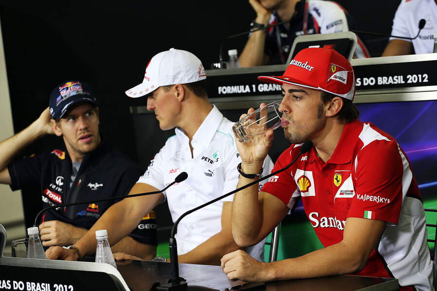 Pressekonferenz-GP-Brasilien-2012-Alonso-Schumacher-Vettel-19-fotoshowImageNew-b66589e6-645849.jpg