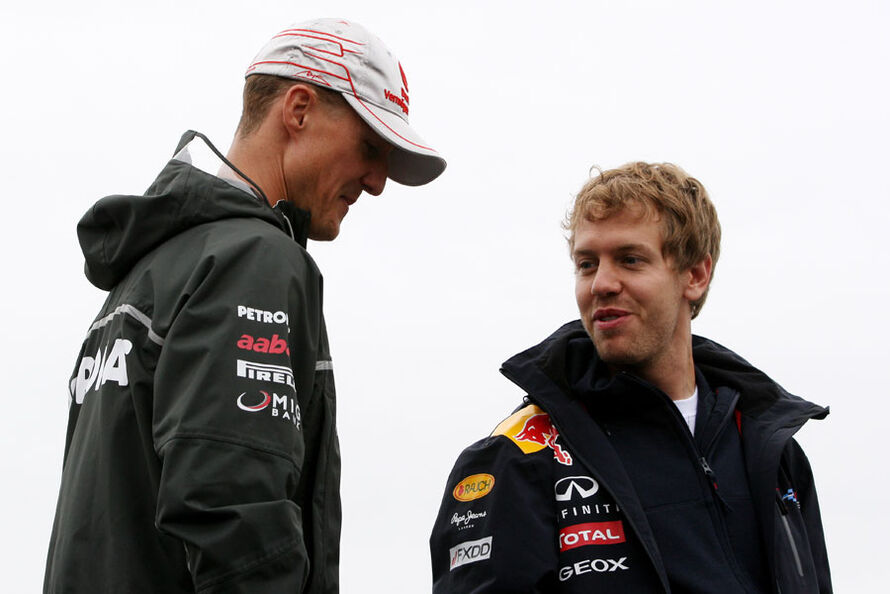 Schumi-amp-Vettel-GP-Kanada-2011-c890x594-ffffff-C-25ab12bf-505305.jpg