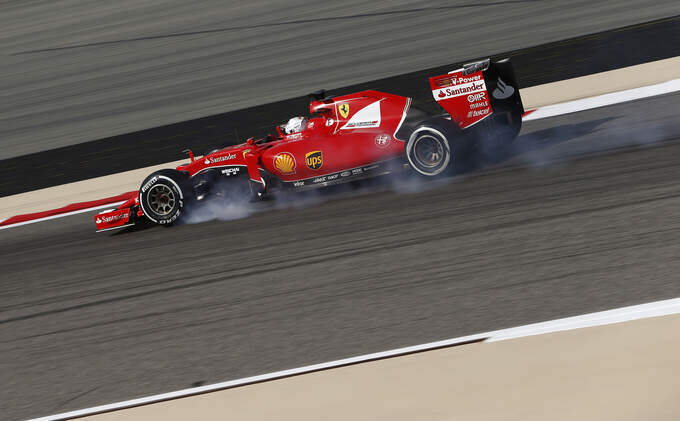 Sebastian-Vettel-Ferrari-Formel-1-GP-Bahrain-17-April-2015-fotoshowImage-20688e32-858206.jpg