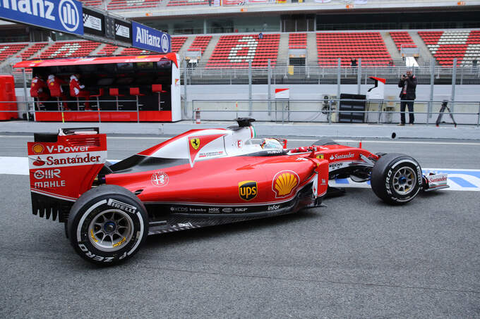 Sebastian Vettel - Ferrari - Formel 1 - Test - Barcelona - 2. März 2016