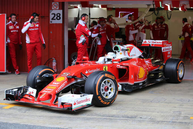 Sebastian Vettel - Ferrari - Formel 1 - Test - Barcelona - 2. März 2016