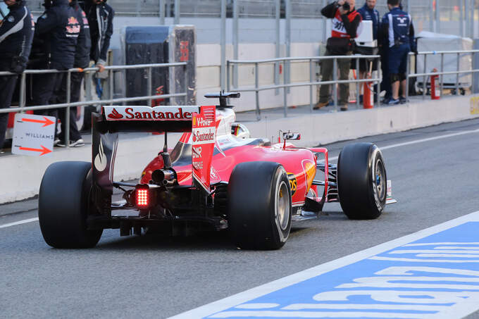 Sebastian Vettel - Ferrari - Formel 1-Test - Barcelona - 4. März 2016