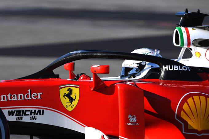 Sebastian-Vettel-Ferrari-Formel-1-Test-B