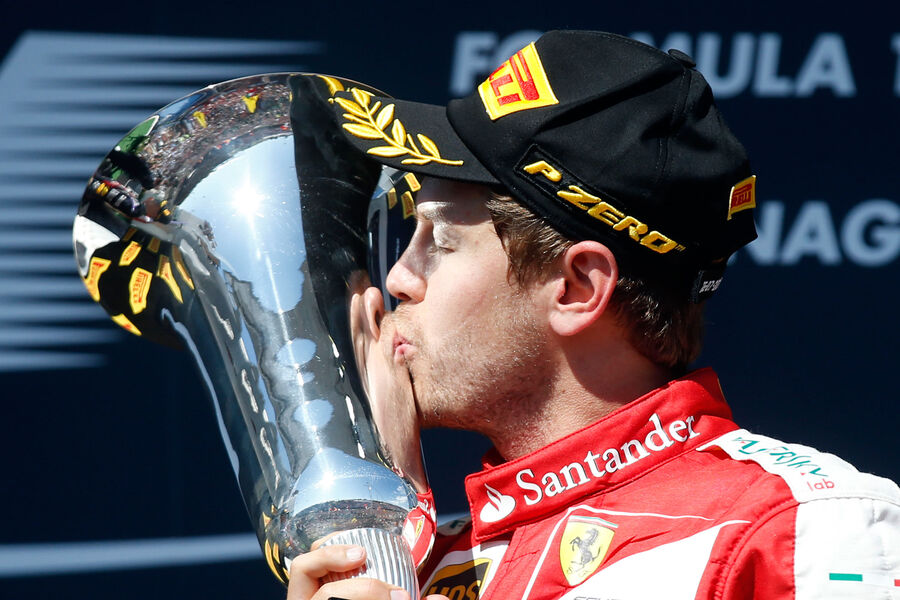 [Imagen: Sebastian-Vettel-Ferrari-GP-Ungarn-Budap...885275.jpg]