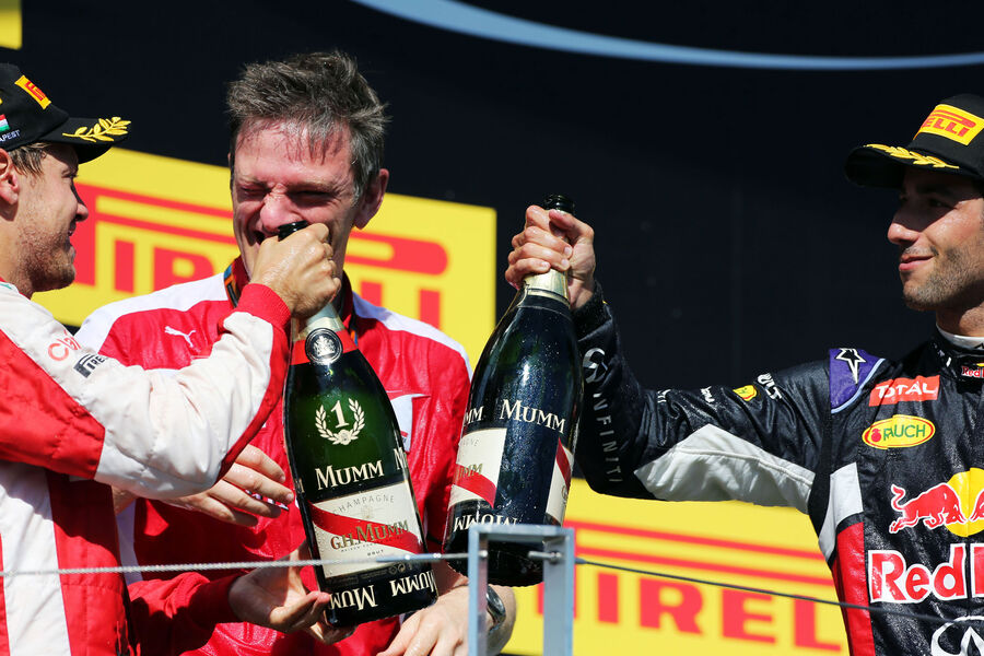 [Imagen: Sebastian-Vettel-Ferrari-GP-Ungarn-Budap...885276.jpg]