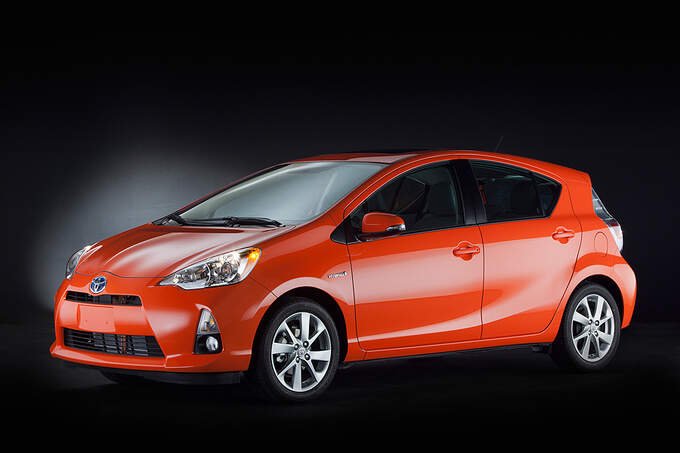 Toyota-Prius-C-fotoshowImage-6a45fe75-552910.jpg