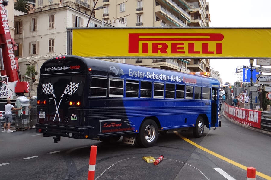 Vettel-Fanbus-GP-Monaco-2012-19-fotoshowImageNew-689543c5-598918.jpg