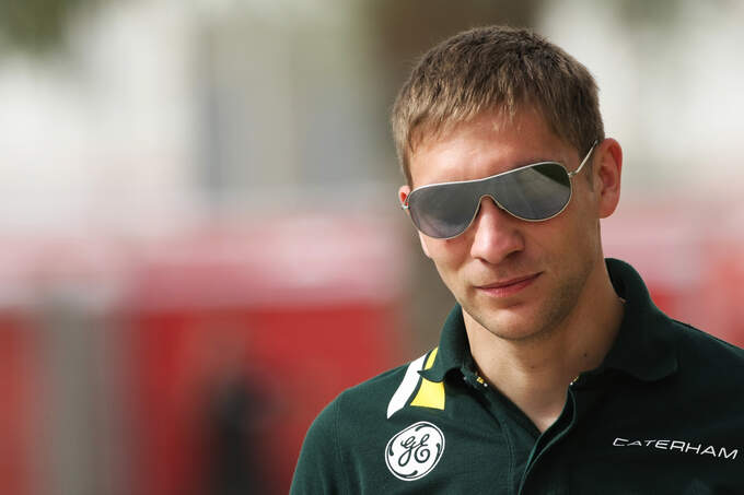 Vitaly-Petrov-Formel-1-GP-Bahrain-19-April-2012-13-fotoshowImage-62e2c6d7-588295.jpg