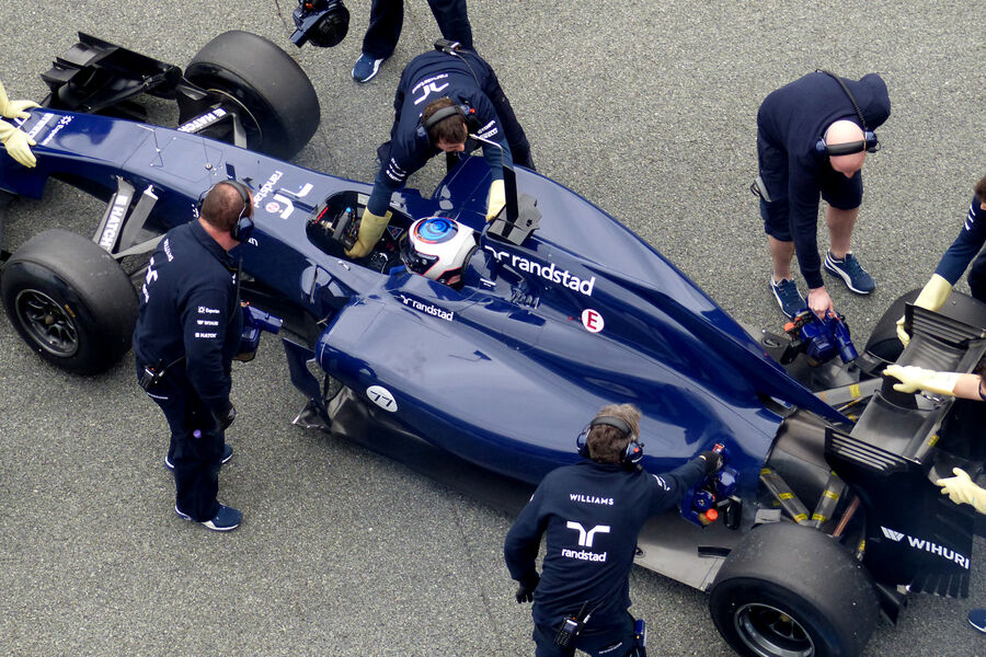 Williams-FW36-Jerez-Formel-1-Test-2014-fotoshowBigImage-2e65a8b9-751351.jpg