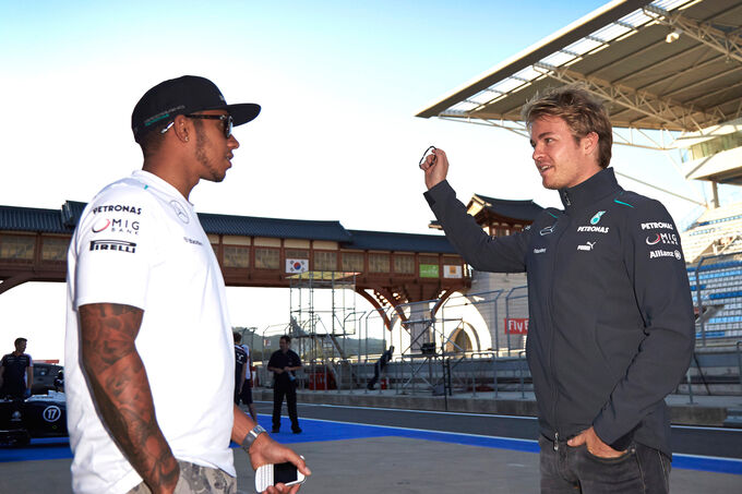 Hamilton-Rosberg-GP-Korea-2013-fotoshowI